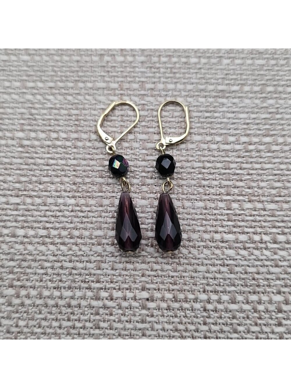Gold Dark Purple Faceted Glass Teardrop Leverback Dangle Earrings A8622